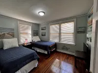 Historic 3-bedroom Cloverdale Home next to Playhouse