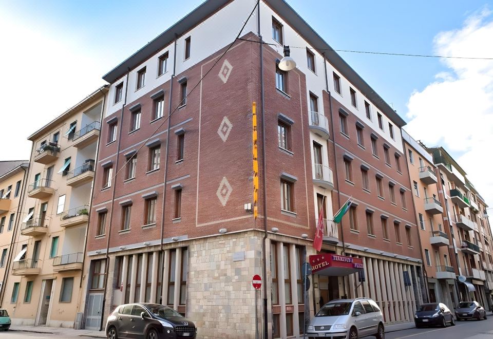 호텔 테르미누스 앤드 플라자 외관