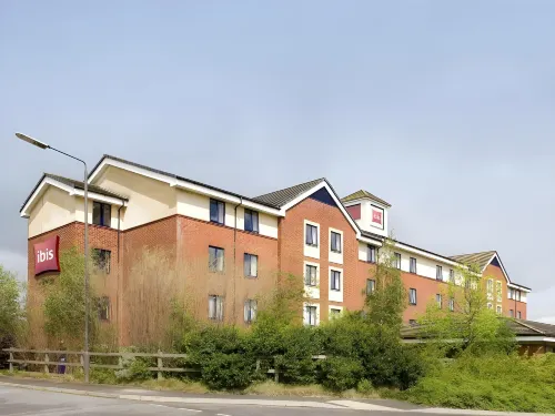 Ibis Chesterfield North - Barlborough Hotels in Mosborough