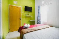 RedDoorz Near Politeknik Manado Hotels in Mapanget