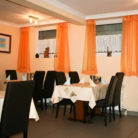 Hotel Neugrabener Hof Отели рядом с достопримечательностью «Харбург»