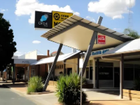 Cobb Inlander Motel Hotels in Hay