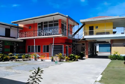 RedDoorz @ EM Pensiontel Butuan City
