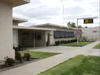 High Street Motel