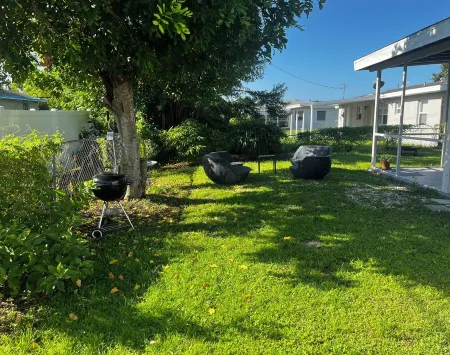 3-bedroom house in superb Port Charlotte with AC, WiFi