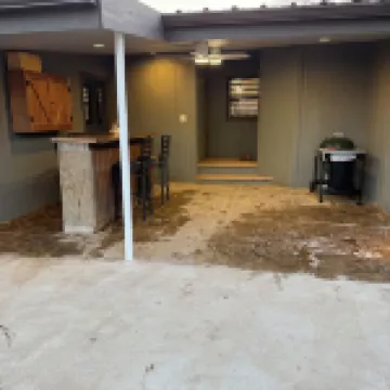 Newly updated home on Spruce St Hotels in Mason County