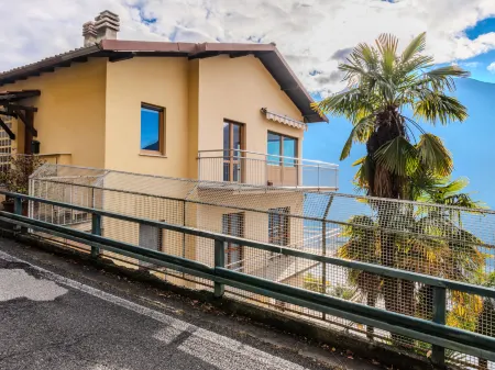 Miralago Отели в г. Вальсольда