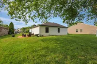 Powell Oasis: 3BR/2BA Sleeps 9 Hotels near DSW Designer Shoe Warehouse