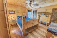 River cabin on 45 acres of private mountain land PET FRIENDLY