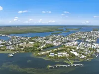 Townhome with stunning view of Matlacha Pass Hotels in Matlacha