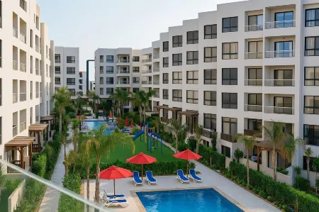 Beachfront Chalet in Porto Said with P Garden