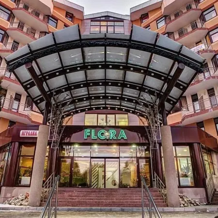 Persey Flora Apartments