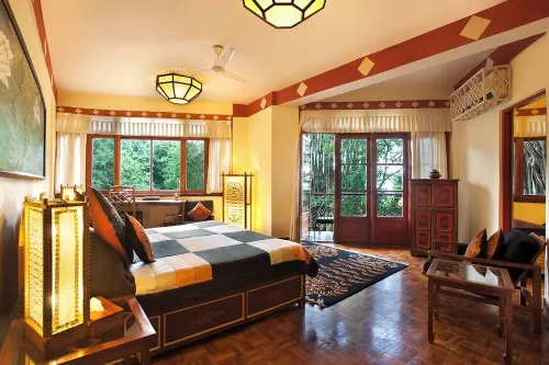 Norling House Hotels in Hodal