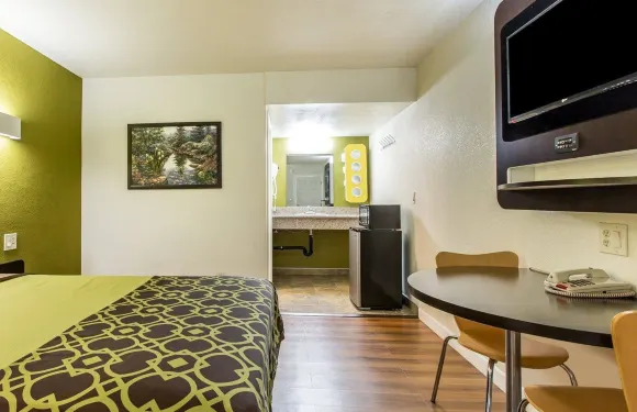 漢福德市中心羅德威酒店