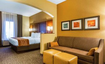 Comfort Suites