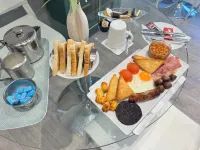 Runway Guest House - Adult Only