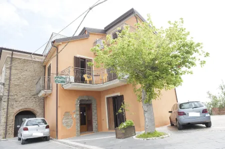 Casa Vacanze - Affittacamere Il Tempone Отели в г. Trentinara