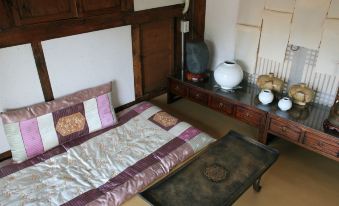Yi Jin-Rae's Historic House
