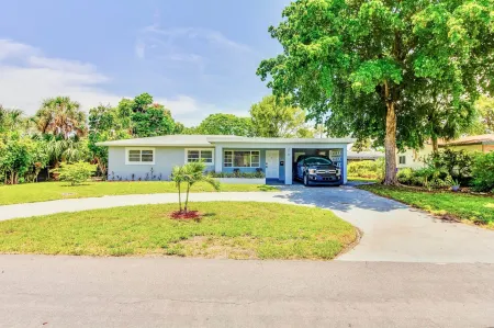 Beautiful 3 2 Home in Pompano Beach - Close to Beach