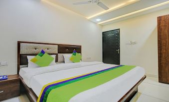 Treebo Jayshree Palace C21 Business Park