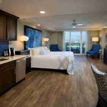 Lido Beach Resort - Sarasota Rooms