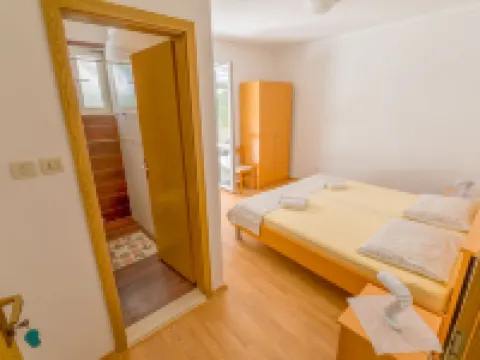 Rooms Karla Hotels in Polace