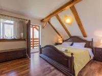 Tranquil Holiday Home in Kvarner with Hot Tub - Homestays