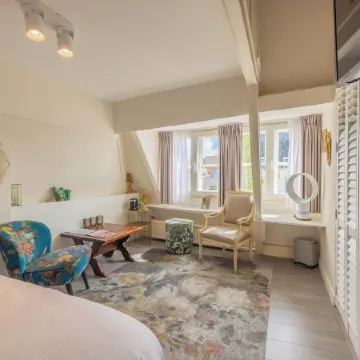 Lot Hotel