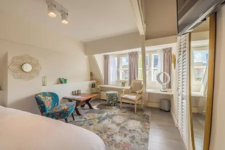 Lot Hotel Отели рядом с достопримечательностью «Лейденський ботанічний сад»