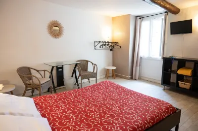 Hôtel-Restaurant le Palais Hotels in Rustrel