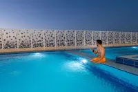 Sunday Jeddah Hotel - 수영장