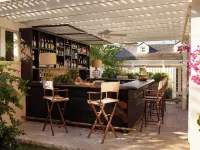 Eleven Bahama House - bar