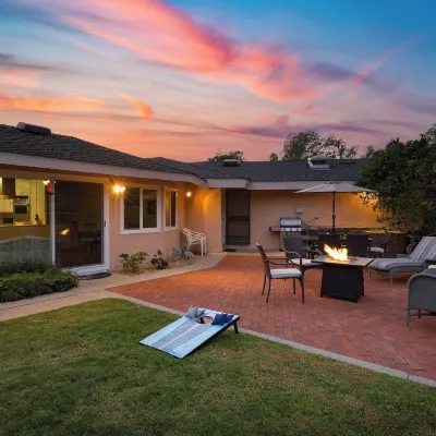 East Valley Manor by AvantStay Hoteles cerca de Universidad Westmont College