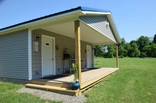 Peyper Fields Creekside Camp - homestay