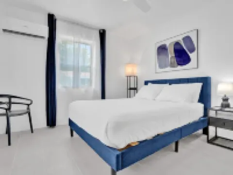 Charming Miami Getaway Near Beaches & Attractions Hotels in Hallandale Beach