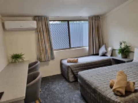 Y汽車旅館亞拉曼 布萊克巴特酒店