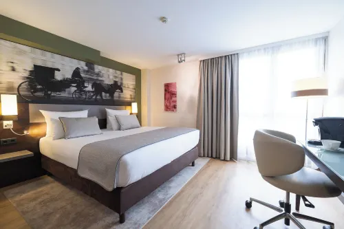 Leonardo Hotel Vienna Westbahnhof - Park Yeri