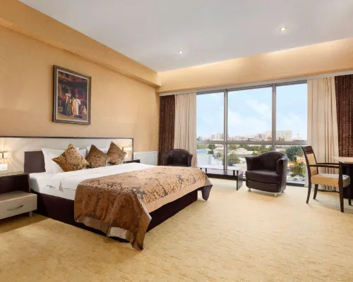 Days Hotel by Wyndham Baku Hotels near Philharmony Park