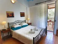 Poros Beach Hotels in Ellomeno