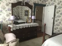 Riffles and Runs B & B Hotels in Boggs Township