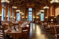 The Ahwahnee - Mountain view