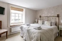 Maggie Puddle Cottage Hotels in Cartmel