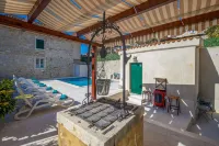 Hotel Agava Split - ที่มีสระว่ายน้ำ