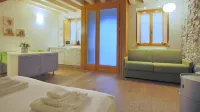 Italianway - Torno Hotels in Torno