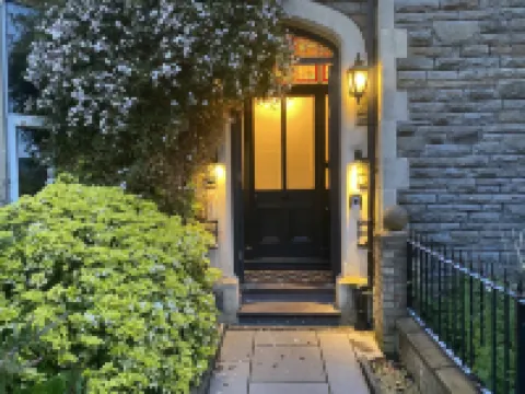 넘버 원 헌드레드 B&B 애덤즈다운 호텔