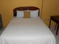 Tropical Court Hotel