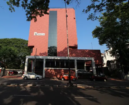 The South Park Hotel Отели рядом с достопримечательностью «Храм Падманабхасвами»