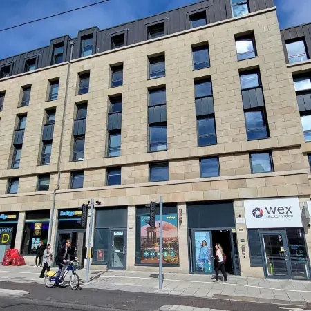 Joivy Affordable Edinburgh - Adults Only