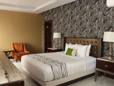 Hotel Grand One Plaza