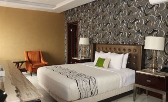 Hotel Grand One Plaza